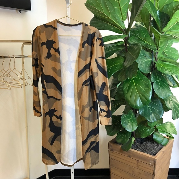 Camo T-Shirt Cardigan - Picture 1 of 2